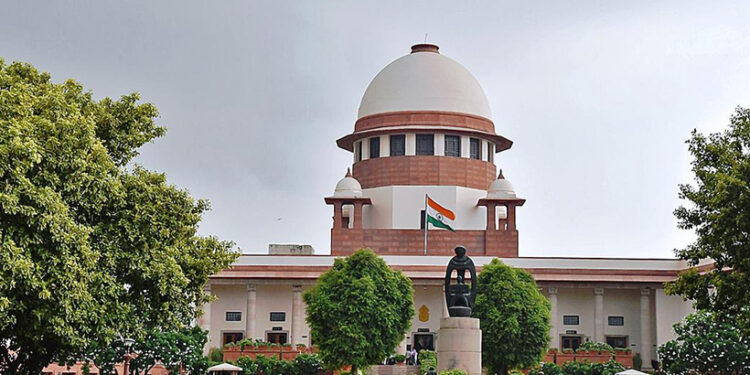 ഇരട്ട-വോട്ടുള്ളവർക്ക്-തിരഞ്ഞെടുപ്പിൽ-മത്സരിക്കാൻ-കഴിയില്ല;-സുപ്രീം-കോടതിയുടെ-നിർണായക-വിധി