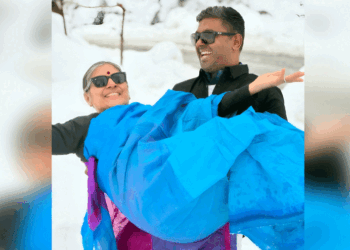 ‘അവൻ-അമ്മക്കുട്ടിയാണ്’-എന്ന-കളിയാക്കലുകൾ-അവഗണിച്ച്-ശരത്-കൃഷ്ണൻ-യാത്ര-തുടരുന്നു,-അമ്മയുടെ-കൈപിടിച്ച്