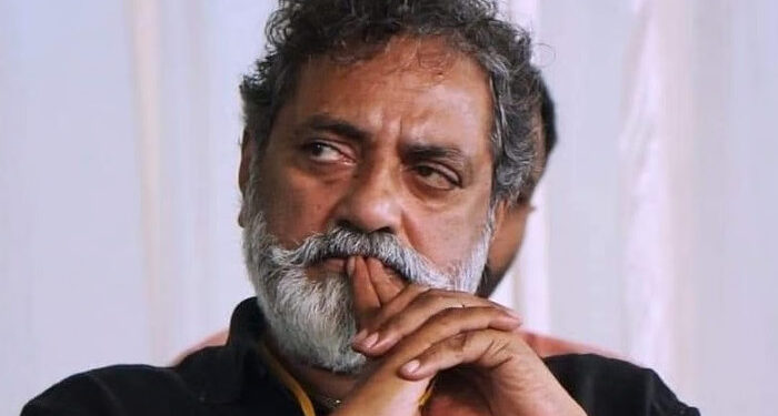 താരാരാധനയുടെ-ബലിമൃഗങ്ങൾ…-താരം-എന്നത്-എല്ലാവരെയും-പോലെ-തിന്നുകയും-കുടിക്കുകയും-ചെയ്യുന്ന-ഒരു-മനുഷ്യനാണെന്ന്-ജനങ്ങൾ-എപ്പോൾ-മനസിലാക്കും??-അധികാരത്തിനു-വേണ്ടിയുള്ള-ആൾക്കൂട്ട-പ്രദർശനത്തിൽ-ഇരകളാകുന്നത്-ബോധമില്ലാത്ത-മനുഷ്യർ-ജോയ്-മാത്യു
