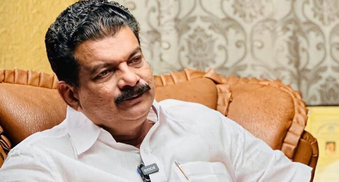 ന്യൂനപക്ഷങ്ങൾ-കൈവിട്ടപ്പോൾ-പിണറായി-വിജയൻ-ഭൂരിപക്ഷ-പ്രീണനത്തിലേക്ക്-തിരിഞ്ഞു,-ലക്ഷ്യം-മൂന്നാമൂഴം-ഉറപ്പിക്കലെന്ന്-പി-വി-അൻവർ