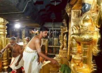 വിജയ്-മല്യ-സമർപ്പിച്ച-30.3-കിലോ-സ്വർണമുപയോഗിച്ച്-1998ൽ-പൂശിയ-വസ്തുക്കൾ-എങ്ങനെ-ചെമ്പായി?-സ്വർണത്തിന്റെ-യഥാർഥ-രേഖകളില്ലെന്ന്-ശബരിമല-എക്സിക്യൂട്ടീവ്-ഓഫിസർ,-ദേവസ്വം-മരാമത്ത്-വിഭാഗത്തിന്റെ-ഓഫിസിൽ-നിന്ന്-പൊക്കി-ദേവസ്വം-വിജിലൻസ്