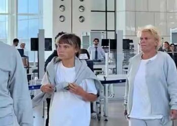 ‘അവർ-പ്രചരിപ്പിക്കുന്ന-നുണകൾ-മുൻകൂട്ടി-ആസൂത്രണം-ചെയ്തതാണ്’!!-​ഗാസയിൽ-സഹായമെത്തിക്കാൻ-ശ്രമിക്കുന്നതിനിടെ-പിടിയിലായ-ഗ്രെറ്റ-ത്യുൻബെയേയും-170-ആക്ടിവിസ്റ്റുകളേയും-ഇസ്രയേൽ-നാടുകടത്തി