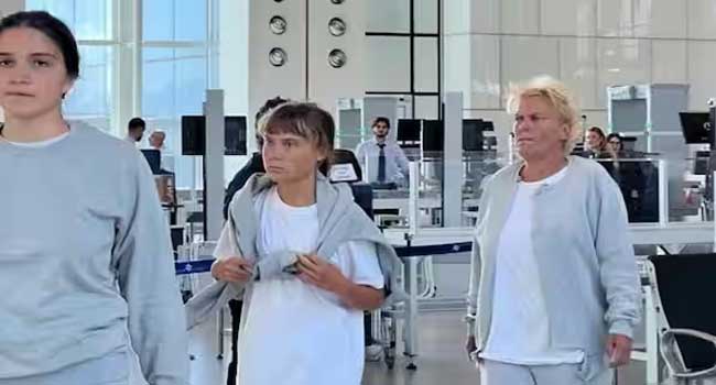 ‘അവർ-പ്രചരിപ്പിക്കുന്ന-നുണകൾ-മുൻകൂട്ടി-ആസൂത്രണം-ചെയ്തതാണ്’!!-ഗാസയിൽ-സഹായമെത്തിക്കാൻ-ശ്രമിക്കുന്നതിനിടെ-പിടിയിലായ-ഗ്രെറ്റ-ത്യുൻബെയേയും-170-ആക്ടിവിസ്റ്റുകളേയും-ഇസ്രയേൽ-നാടുകടത്തി