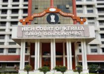 മതി,-ഞങ്ങൾക്ക്-ഇനി-കേന്ദ്രത്തിന്‍റെ-ദാനധർമ്മം-ആവശ്യമില്ല,-കേന്ദ്ര-സർക്കാർ-കേരളത്തിലെ-ജനങ്ങളെ-പരാജയപ്പെടുത്താൻ-ശ്രമിക്കുകയാണ്-ഇതാണ്-നിങ്ങളുടെ-തീരുമാനമെങ്കിൽ-കാര്യങ്ങൾ-കടുപ്പമാകും,-വയനാട്-ദുരിതബാധിതരുടെ-വായ്പ-എഴുതി-തള്ളില്ലെന്ന-കേന്ദ്ര-നിലപാടിൽ-രൂക്ഷവിമർശനവുമായി-ഹൈക്കോടതി