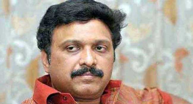 ‘ജനങ്ങൾ-കൂടിനിൽക്കുന്നിടത്ത്-ഇത്രയും-വേഗത്തിൽ-വണ്ടി-ഓടിക്കുന്ന-ആശാൻ-പുറത്ത്-എന്ത്-വേഗതയിലായിരിക്കും-ഇത്-ഓടിക്കുന്നത്’?-ഗതാഗത-മന്ത്രി-സംസാരിച്ചുകൊണ്ടിരിക്കെ-വേദിക്കു-മുന്നിലൂടെ-ഹോൺ-മുഴക്കി-ശരവേഗത്തിൽ-കുതിച്ച-സ്വകാര്യ-ബസിന്-കത്രികപ്പൂട്ട്!!-പെർമിറ്റ്-റദ്ദാക്കി,-ഡ്രൈവറുടെ-ലൈസൻസ്-റദ്ദാക്കും