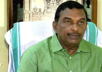 ഞങ്ങളുടെ-ഭാഗത്ത്-ഒരു-തെറ്റുമില്ല,-നിയമവിരുദ്ധമായി-ഒരു-കാര്യവും-എന്റെ-ബോർഡിന്റെ-കാലത്ത്-ഉണ്ടായിട്ടില്ല,-തെറ്റുകാരാണെന്ന്-തെളിഞ്ഞാൽ-ഏത്-ശിക്ഷ-ഏറ്റു-വാങ്ങിക്കാൻ-തയ്യാറാണ്,-ഞാൻ-ഇവിടെ-നെഞ്ചുവിരിച്ചുതന്നെ-നിൽക്കുമെന്ന്-മുൻ-ദേവസ്വം-ബോർഡ്-പ്രസിഡന്റ്-എ.-പത്മകുമാർ