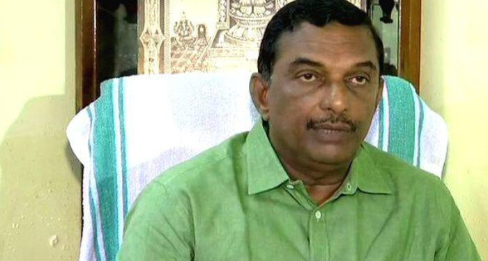 ഞങ്ങളുടെ-ഭാഗത്ത്-ഒരു-തെറ്റുമില്ല,-നിയമവിരുദ്ധമായി-ഒരു-കാര്യവും-എന്റെ-ബോർഡിന്റെ-കാലത്ത്-ഉണ്ടായിട്ടില്ല,-തെറ്റുകാരാണെന്ന്-തെളിഞ്ഞാൽ-ഏത്-ശിക്ഷ-ഏറ്റു-വാങ്ങിക്കാൻ-തയ്യാറാണ്,-ഞാൻ-ഇവിടെ-നെഞ്ചുവിരിച്ചുതന്നെ-നിൽക്കുമെന്ന്-മുൻ-ദേവസ്വം-ബോർഡ്-പ്രസിഡന്റ്-എ.-പത്മകുമാർ