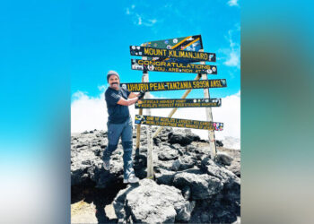 കി​ളി​മ​ഞ്ചാ​രോ​യു​ടെ-ഹൃ​ദ​യ​ത്തി​ൽ-തൊ​ട്ട്​-മ​ല​യാ​ളി