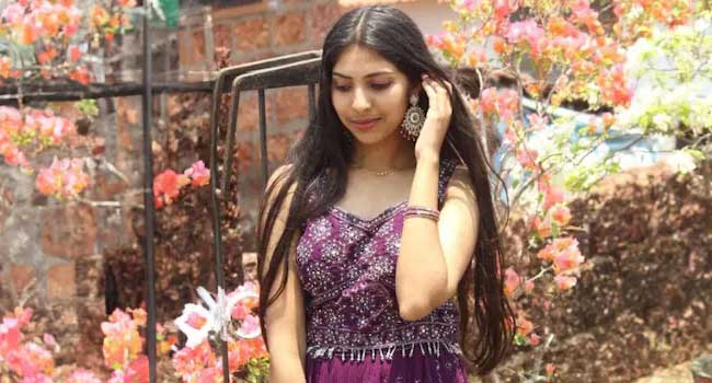 20-കാരി-ആത്മഹത്യയ്ക്ക്-ശ്രമിച്ചു,-ജീവൻ-രക്ഷിച്ച്-ആശുപത്രിയിലേക്ക്-പായുന്നതിനിടെ-കാർ-മറിഞ്ഞ്-അപകടം,-പെൺകുട്ടി-മരിച്ചു,-അമ്മയ്ക്കും-സഹോദരനും-പരുക്ക്