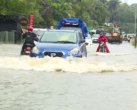 24-മണിക്കൂറിനുള്ളിൽ-തുലാവർഷത്തിന്-തുടക്കം;-വരാനിരിക്കുന്നത്-പെരുമഴ,-9-ജില്ലകളിൽ-യെല്ലോ-അലേർട്ട്