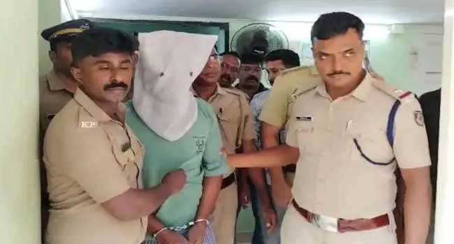 വാതിൽ-തള്ളി-തുറന്ന്-അകത്തു-കയറിയ-പ്രതി-ഉറങ്ങിക്കിടന്ന-യുവതിയെ-കടന്നുപിടിച്ചു-വായ-പൊത്തി,-കഴുത്ത്-ഞെരിച്ച്-ഭീഷണിപ്പെടുത്തി,-നിലവിളിച്ചാൽ-കൊന്നുകളയുമെന്ന്-ഭീഷണി!!-കഴക്കൂട്ടത്ത്-ഐടി-ജീവനക്കാരിയെ-ഹോസ്റ്റൽ-മുറിയിൽ-പീഡിപ്പിക്കാൻ-ശ്രമിച്ചത്-മധുര-സ്വദേശി-ബെഞ്ചമിൻ!!-പ്രതിയോടിച്ച-ട്രക്കും-കസ്റ്റഡിയിലെടുത്തു