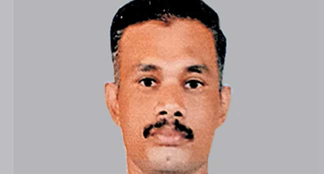 മാനസിക-സമ്മർദം-താങ്ങാനാവാതെ-ചികിത്സ-തേടിയത്-രണ്ടാഴ്ച-മുൻപ്,-ഡോക്ടർ-മരുന്നും-വിശ്രമവും-നിർദേശിച്ചിരുന്നങ്കിലും-ചെയ്തില്ല!!-സമ്മർദം-താങ്ങാനാവുന്നില്ലെന്നു-വീഡിയോ-കോളിൽ-ഭാര്യയെ-അറിയിച്ച-മലയാളി-സൈനികൻ-സ്വയം-വെടിയുതിർത്ത്-മരിച്ചു