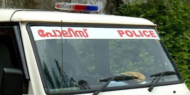 ഗുരുവായൂരിലേ-വ്യാപാരിയുടെ-ആത്മഹത്യ;-പലിശക്കാരുടെ-വീടുകളിൽ-പോലീസ്-റെയ്ഡ്