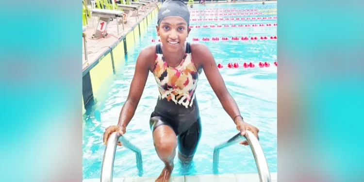 ക്ഷേത്രക്കുളത്തില്-നിന്ന്-നീന്തിക്കയറിയത്-പോഡിയത്തിലേക്ക്