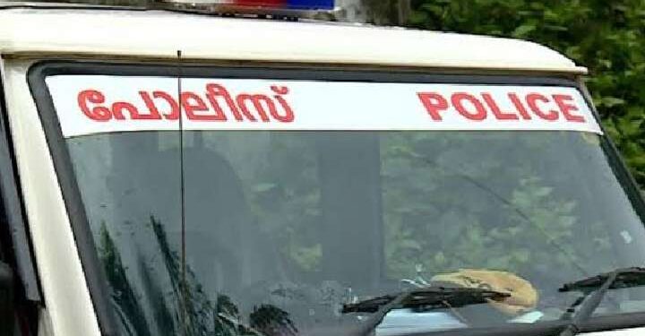 ഇന്നലെ-മുതൽ-കാണാനില്ലെന്ന്-പരാതി;-ഒടുവിൽ-പൊലീസ്-അന്വേഷണം;-വീട്ടമ്മയെ-കുറ്റിക്കാട്ടിൽ-മരിച്ച-നിലയിൽ-കണ്ടെത്തി
