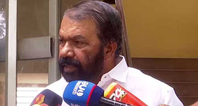 കേരളത്തിലെ-സ്കൂളുകളിൽ-ആർഎസ്എസ്-നേതാക്കളെ-കുറിച്ച്-പഠിപ്പിക്കില്ല-അത്-കെ-സുരേന്ദ്രന്റെ-വെറും-സ്വപ്നം-മാത്രം!!-പാഠപുസ്തകം-തയാറാക്കുന്നത്-സർക്കാർ-തന്നെ,-ഏതുസമയവും-പിന്മാറാം,-പിഐ-എതിർപ്പ്-നേതാക്കൾ-തമ്മിൽ-തീരുമാനിക്കട്ടെ-വിദ്യാഭ്യാസ-മന്ത്രി