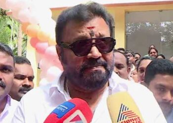 തൃശൂരിൽ-എയിംസ്-വരുമെന്ന്-പറഞ്ഞിട്ടില്ല…-മെട്രോ-ട്രെയിൻ-സർവീസ്-തൃശൂരിലേക്ക്-വരുമെന്നും-പറഞ്ഞിട്ടില്ല,-‘ഒറ്റ-തന്തയ്ക്ക്-പിറന്നവനാണ്-ഞാൻ,-കമ്മ്യൂണിസം-കൊണ്ട്-തുലഞ്ഞുപോയ-ആലപ്പുഴയെ-കരകയറ്റാനാണ്-എയിംസ്-വേണമെന്ന്-പറയുന്നത്!!-രാജ്യത്തെ-ഏറ്റവും-വലിയ-സോഷ്യലിസ്റ്റ്-നരേന്ദ്ര-മോദി’-സുരേഷ്-ഗോപി