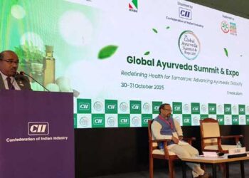 ഗൾഫിൽ-നിന്ന്-പ്രതിമാസം-1,500-രോഗികൾ;-ആരോഗ്യ-ടൂറിസം-വരുമാനം-കൂട്ടാൻ-പ്രവാസികളെ-പ്രയോജനപ്പെടുത്തണം-കേരള-ആരോഗ്യ-ടൂറിസം-ഉച്ചകോടി