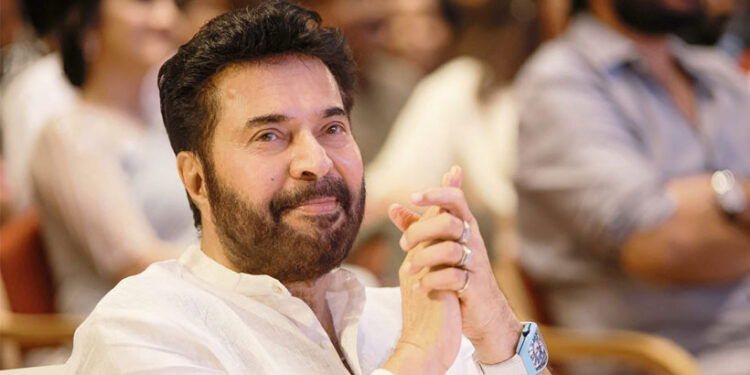 ചരിത്ര-നിമിഷത്തിന്-മമ്മൂട്ടിയും-സാക്ഷി!-അതിദാരിദ്ര്യമുക്ത-പ്രഖ്യാപന-ചടങ്ങിനായി-താരം-തിരുവനന്തപുരത്ത്