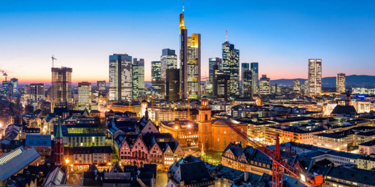 ഫ്രാങ്ക്ഫർട്ട്:-ഉയിർത്തുനിൽപിന്റെ-നഗരം