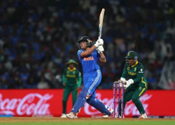 ഷെഫാലി-വര്മ-(87),-ദീപ്തി-ശര്മ-(58),-സ്മൃതി-മന്ദാന-(45),-റിച്ചാ-ഘോഷ്-(34):-ഇന്ത്യക്ക്-298-റണ്സ്