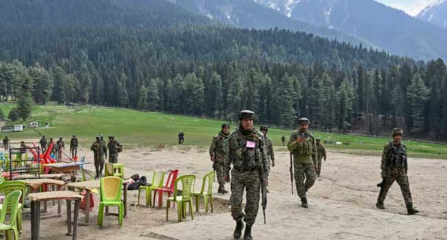 യാത്ര-നീണ്ട-താടിയും-ഗ്രാമീണ-വേഷവുമായി-സാധാരണക്കാരേപ്പോലെ…-ബോംബുകൾ-ഉൾപ്പെടെ-എല്ലാവിധ-സ്ഫോടകവസ്തുക്കളും-നിർമിക്കാൻ-വിദഗ്ധർ,-അത്യാധുനിക-ആയുധങ്ങൾ-അനായാസേന-ഉപയോഗിക്കും,-ഇന്ത്യയിടെ-ഭൂരിഭാഗം-പ്രദേശങ്ങളുടെയും-മാപ്പ്-സംഘത്തിന്റെ-കയ്യിൽ-ഭദ്രം!!-മുംബൈ-സ്ഫോടനം-മുതൽ-പഹൽഗാം-ഭീകരാക്രമണം-വരെ-പങ്ക്…ഇന്ത്യയെ-തകർക്കാൻ-മാത്രം-പ്രത്യേക-പാക്ക്-സംഘം…-‘എസ്1’-യൂണിറ്റ്