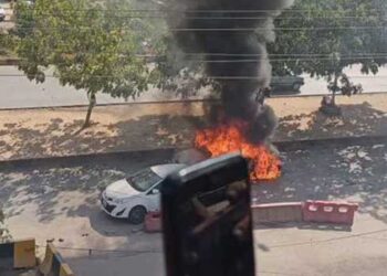 ഡൽഹിക്കു-സമാനമായി-പാക്കിസ്ഥാനിലും-ചാവേറാക്രമണം!!-ഇസ്‌ലാമാബാദിൽ-കോടതിക്കു-മുന്നിൽ-നിർത്തിയിട്ട-കാർ-പൊട്ടിത്തെറിച്ചു,-12-പേർ-കൊല്ലപ്പെട്ടു,-കൊല്ലപ്പെട്ടത്-കോടതി-വിചാരണയ്ക്കെത്തിയവരെന്ന്-സൂചന