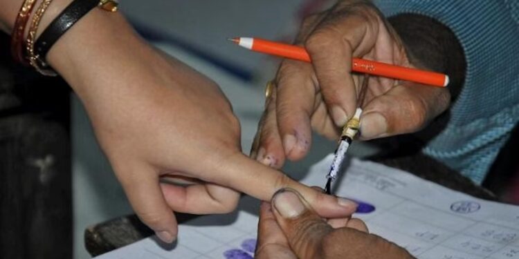 ബീഹാർ-തിരഞ്ഞെടുപ്പ്;-വോട്ടെണ്ണൽ-തുടങ്ങി