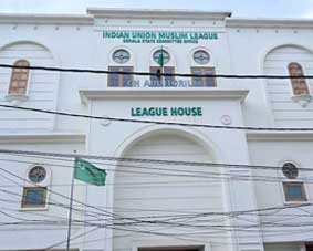 സ്ഥാനാർഥിത്തർക്കം,-ഗ്രൂപ്പ്-പോര്,-വിമതഭീഷണി:-കുഞ്ഞാലിക്കുട്ടി-പറഞ്ഞിട്ടും-രക്ഷയില്ല,-കോഴിക്കോട്-ലീഗിൽ-പോര്-രൂക്ഷം