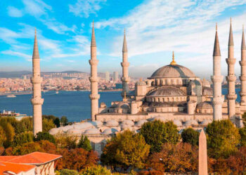 ഇസ്തംബൂളിനെ-അറിയാം;
ഒരു-മനോഹരമായ-ഭൂപ്രദേശം-മാത്രമല്ല;-നൂറ്റാണ്ടുകളായി-അഭിവൃദ്ധി-പ്രാപിച്ച-ഒരു-നഗരത്തിന്റെ-ഹൃദയമിടിപ്പ്-കൂടിയാണ്