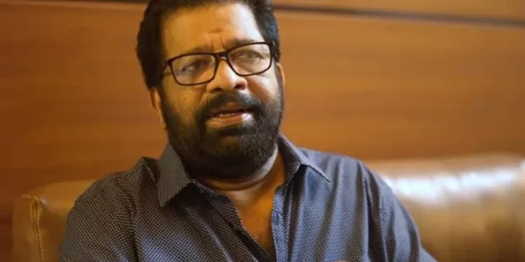 പട്ടികയിൽ-ഇടം-തേടി!-വോട്ടർപട്ടിക-വിവാദം-മുറുകുന്നു;-വി-എം-വിനു-ഹൈക്കോടതിയിലേക്ക്