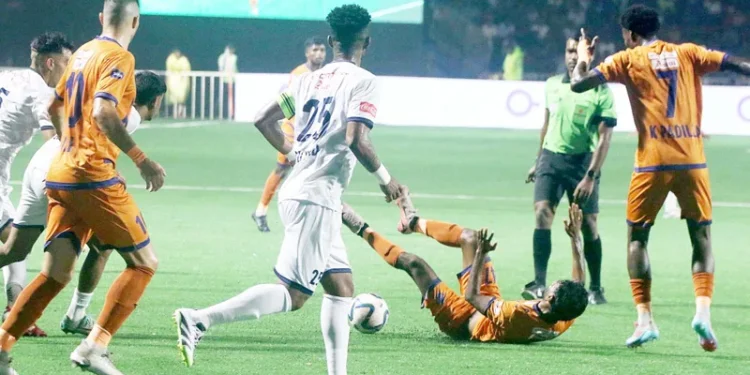 തട്ടകത്തില്‍-പിഴച്ച്-തൃശൂര്‍-മാജിക്