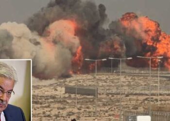 ‘ആകാശങ്ങൾക്കപ്പുറത്തേക്ക്,-ആദരാഞ്ജലികൾ,-ധീരഹൃദയം’!!-എയർ-ഷോ-അപകടത്തിൽ-മരിച്ച-ഇന്ത്യൻ-പൈലറ്റിന്-അനുശോചനമറിയിച്ച്-പാക്കിസ്ഥാൻ,-‘അയൽരാജ്യവുമായുള്ള-മത്സരം-ആകാശത്തിൽ-മാത്രമാണ്,-ഖുർആനിന്റെയും-സുന്നത്തിന്റെയും-അധ്യാപനങ്ങൾ-അനുസരിച്ച്-നിർഭാഗ്യകരമായ-സംഭവം-ഞങ്ങൾ-ആഘോഷിക്കുന്നില്ല’-പാക്-പ്രതിരോധ-മന്ത്രി