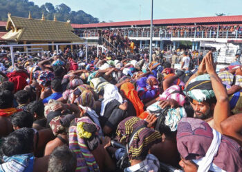 ശബരിമലയിൽ-ഭക്തജനപ്രവാഹം:-അയ്യനെ-കാണാൻ-ഇതുവരെയെത്തിയത്-ആറര-ലക്ഷം-പേർ