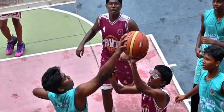 കാര്മല്,-ലയോള-സ്കൂളുകള്-ഫൈനലില്