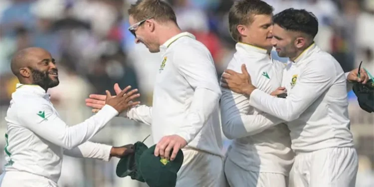 408-റൺസ്-തോൽവി;-പരമ്പര-തൂത്ത്-വാരി-ദക്ഷണാഫ്രിക്ക-,ചരിത്ര-ജയം-25-വർഷത്തിന്-ശേഷം