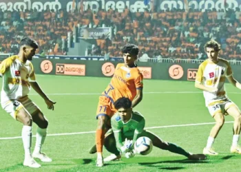 കൊച്ചി-കടന്ന്-തൃശൂര്‍-സെമിയില്‍