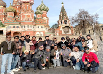 പു​റം​ലോ​ക​വു​മാ​യു​ള്ള-നെ​റ്റ്-വ​ർ​ക്ക്-ബ​ന്ധം-വി​ച്ഛേ​ദി​ച്ചു​ള്ള-ദു​ബൈ​യി​ലെ-ബി​സി​ന​സ്സു​കാ​രു​ടെ-യാ​ത്രാ​നു​ഭ​വം