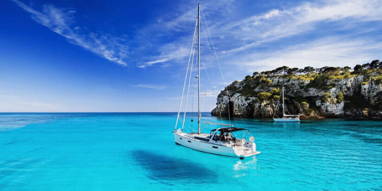 ചെറുകപ്പൽ-യാത്രക്ക്-പോയാലോ?-ലോകത്തെ-മികച്ച-സെയിലിങ്-ഡെസ്റ്റിനേഷനുകളെ-അറിയാം