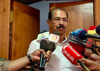 പാർട്ടി-പരിപാടികളിൽ-രാഹുലില്ല;-നിയമം-നിയമത്തിന്റെ-വഴിക്ക്-പോകട്ടേ-എന്നതാണ്-കോണ്‍ഗ്രസ്-നിലപാട്,-തുടർ-നടപടി-ആലോചിച്ച്;-സണ്ണി-ജോസഫ്