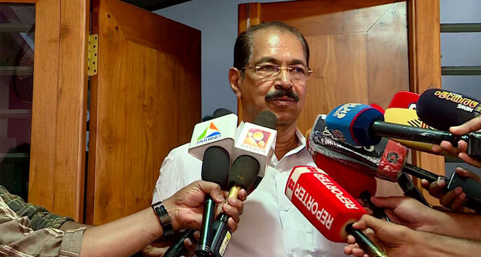 പാർട്ടി-പരിപാടികളിൽ-രാഹുലില്ല;-നിയമം-നിയമത്തിന്റെ-വഴിക്ക്-പോകട്ടേ-എന്നതാണ്-കോണ്ഗ്രസ്-നിലപാട്,-തുടർ-നടപടി-ആലോചിച്ച്;-സണ്ണി-ജോസഫ്