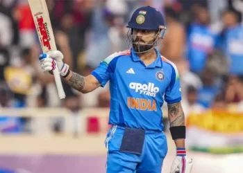 അന്താരാഷ്‌ട്ര-ക്രിക്കറ്റിൽ-84-ാം-സെഞ്ച്വറി-നേടി-വിരാട്-കോഹ്‌ലി;-സച്ചിൻ-ടെണ്ടുൽക്കറുടെ-മറ്റൊരു-ലോക-റെക്കോർഡിനടുത്തെത്തി-താരം