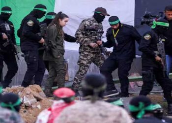 ഗാസയിലെ-തുരങ്കങ്ങളിൽ-കുടുങ്ങിയ-40-ഹമാസ്-അംഗങ്ങളെ-വധിച്ചു-ഇസ്രയേൽ,-കൊല്ലപ്പെട്ടവരിൽ-മൂന്നു-പ്രാദേശിക-കമാൻഡർമാരും-ഹമാസിന്റെ-പ്രവാസി-നേതാക്കളിലൊരാളായ-ഗാസി-ഹമാദിന്റെ-മകനും,-പ്രതികരിക്കാൻ-വിസമ്മതിച്ച്-ഹമാസ്,-റഫായി-തുരങ്കങ്ങളിൽ-നിന്ന്-പുറത്തിറങ്ങുന്നവരെ-വധിക്കുകയോ,-കീഴടക്കുകയോ-ചെയ്തിട്ടുണ്ടെന്നും-ഇസ്രയേൽ