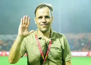 ചരിത്രം-കുറിച്ച്-മാനുവല്‍-സാഞ്ചസ്