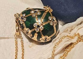 ഒരു-തൊണ്ടിമുതലിലും-ദൃക്സാക്ഷിക്കും-വേണ്ടി-പോലീസുകാർ-കാത്തിരുന്നത്-ആറുനാൾ-!!-ഒടുവിൽ-കള്ളനു-ഏറ്റവുവലിയ-ആ-ബുദ്ധി’മുട്ട്’-വന്നു-പോലീസിനു-കിട്ടിയതോ-കള്ളൻ-വിഴുങ്ങിയ-17.35-ലക്ഷത്തിന്റെ-വജ്രംപതിച്ച-ലോക്കറ്റ്,-പോലീസുകാരെ-വട്ടംചുറ്റിച്ചത്-32-കാരനായ-യുവാവ്