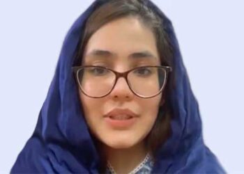 ‘ആൺകുട്ടികൾക്ക്-അവിഹിത-ബന്ധങ്ങൾ-ഉണ്ടാകും-അതിലൊന്നും-ചെയ്യാൻ-കഴിയില്ല’-ഭർതൃപിതാവ്,-പാക്കിസ്ഥാനിലെത്തി-കല്യാണം-കഴിച്ച്-ഒരുമാസത്തിനു-ശേഷം-മുങ്ങിയ-ഭർത്താവ്-രണ്ടാം-വിവാഹത്തിനൊരുങ്ങുന്നു,ഇന്ത്യയിലേക്കു-പ്രവേശനം-നിഷേധിക്കുന്നു,-പ്രധാനമന്ത്രിയോട്-വീഡിയോയിലൂടെ-സഹായമഭ്യർഥിച്ച്-പാക്-യുവതി