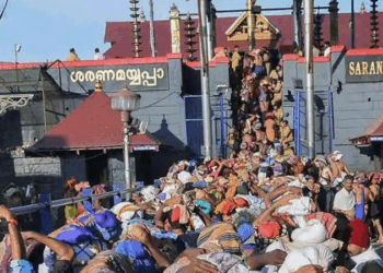 ശബരിമലയിൽ-തീർത്ഥാടക-പ്രവാഹം!-ദർശനം-പൂർത്തിയാക്കിയത്-18-ലക്ഷം-അയ്യപ്പന്മാർ
