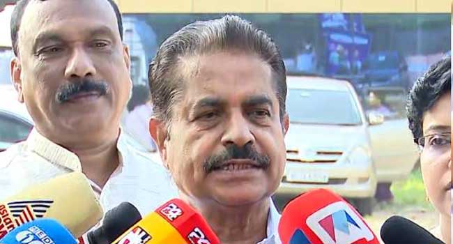 സർക്കാരിന്-വേറെ-ജോലിയില്ലല്ലോ,-ആരെ-ഉപദ്രവിക്കാൻ-കഴിയുമെന്ന്-നോക്കിക്കാണുന്ന-സർക്കാരാണ്-ഇവിടെയുള്ളത്,-എന്ത്-കേസും-കെട്ടിച്ചമച്ച്-ഉണ്ടാക്കുന്ന-സർക്കാരാണിത്,-ദിലീപിന്-ദിലീപിന്-നീതി-ലഭ്യമായി-എന്നാണ്-കരുതുന്നത്,-തദ്ദേശ-തെരഞ്ഞെടുപ്പിൽ-അടൂർ-മുൻസിപ്പാലിറ്റി-യുഡിഎഫ്-ഭരിക്കും-അടൂർ-പ്രകാശ്