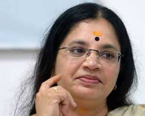 ‘ഇനി-ഒരു-സംഘടനയിലും-ഭാഗമാകില്ല’…-ദിലീപിനെ-തിരിച്ചെടുക്കാനുള്ള-നീക്കം;-ഫെഫ്കയിൽനിന്ന്-രാജിവെച്ച്-ഭാഗ്യലക്ഷ്മി