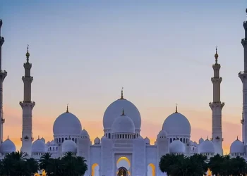 യുഎഇയിൽ-വെള്ളിയാഴ്ച-പ്രാർത്ഥനാ-സമയത്തിൽ-മാറ്റം;-അടുത്ത-വർഷം-മുതൽ-പുതിയ-ക്രമം-പ്രാബല്യത്തിൽ